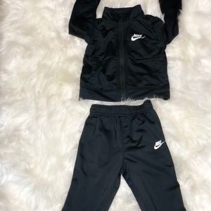 18m Nike Jogger Suit